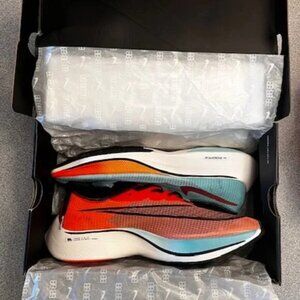 Nike ZoomX Vaporfly Next % HKNE Mens Size 10